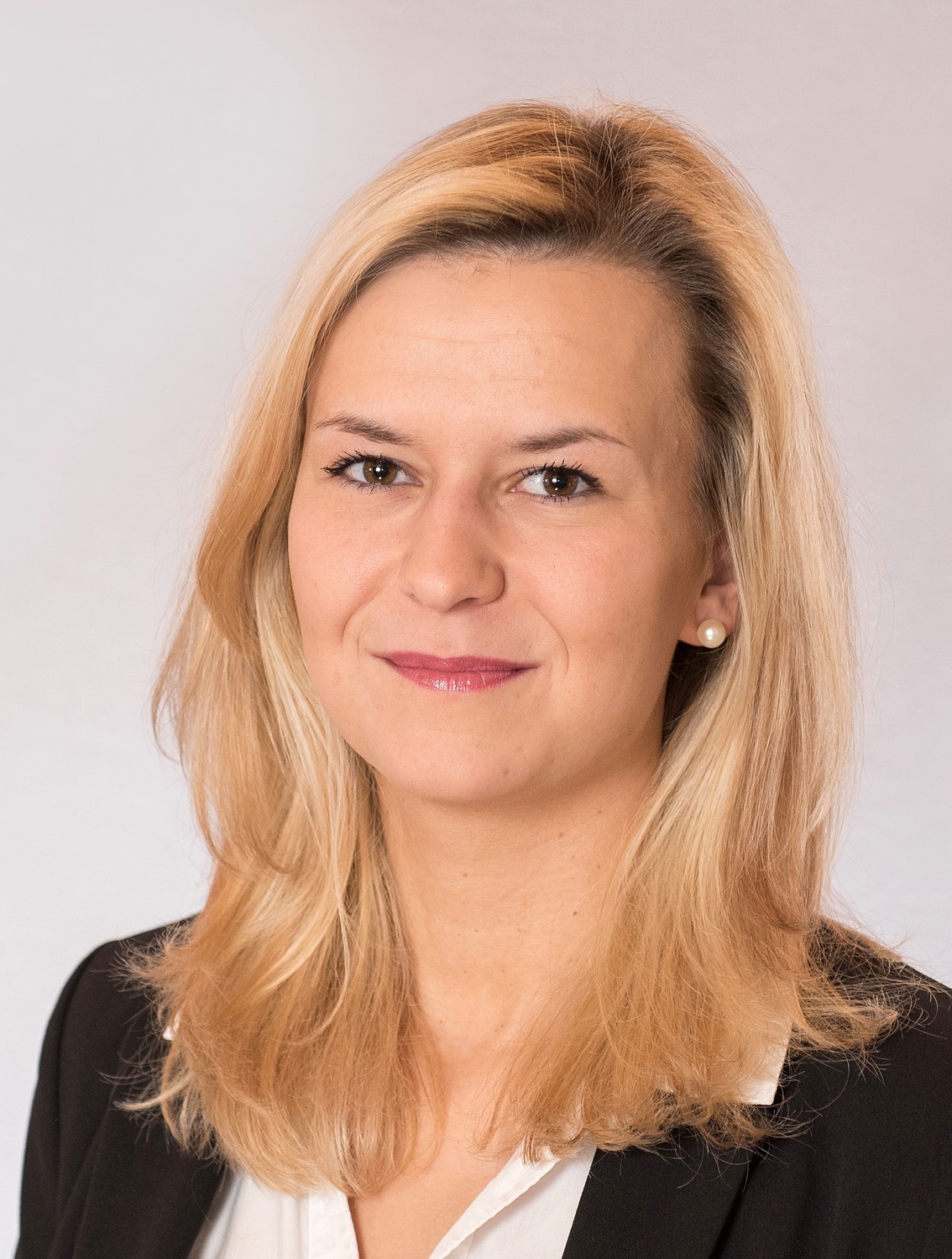Claudia Kobel
